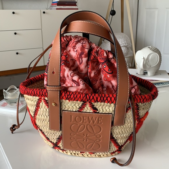 *SOLD* Loewe Drawstring Pouch For Mini/Medium Basket - Picture 2 of 8